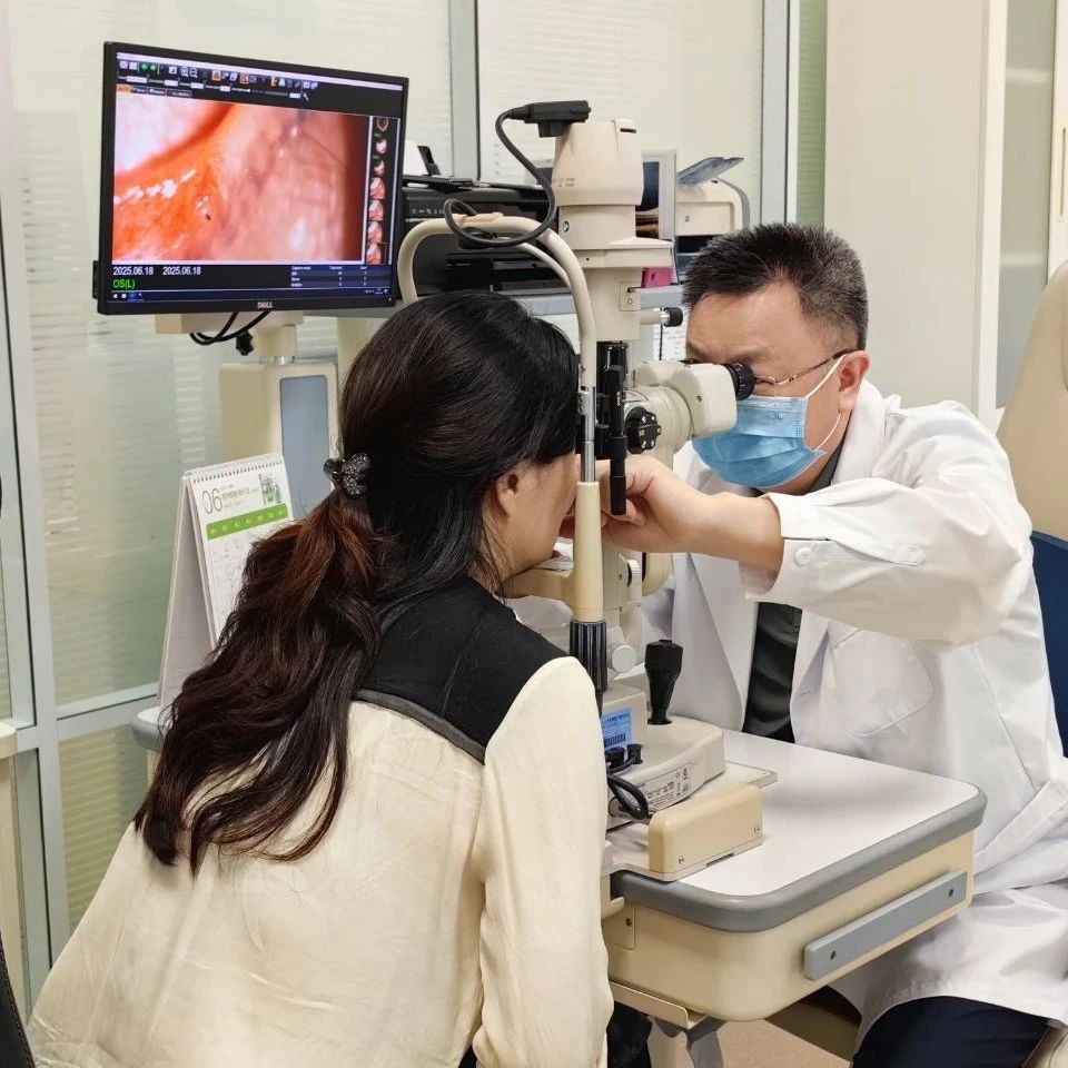 医生日常-眼病检查