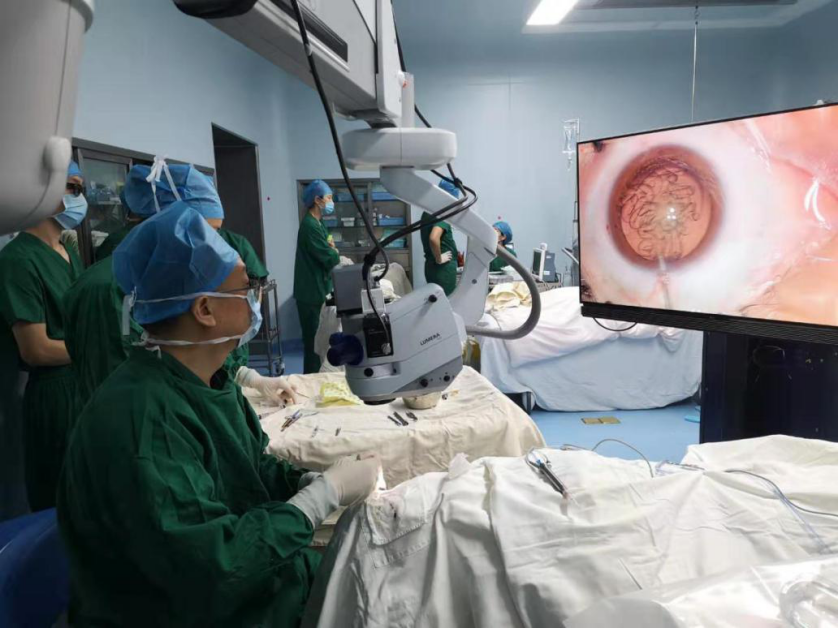 医生日常-眼病检查