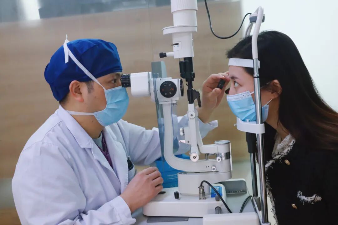 严格的术前检查