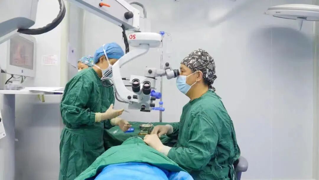 眼部手术