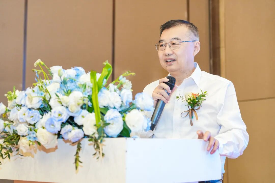 中山大学中山眼科中心 吴明星教授   《白内障手术的适应症变迁》