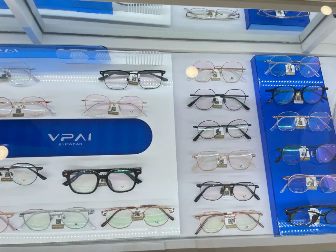 配镜专柜