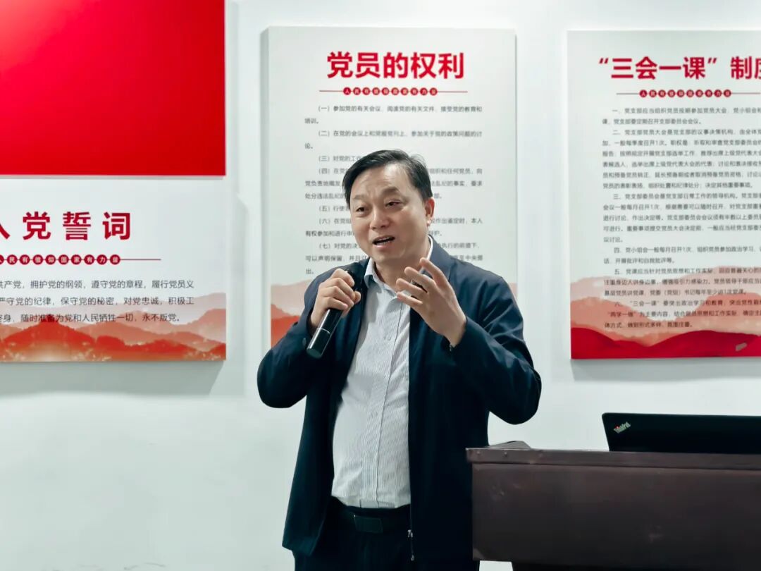 ▲凯豪物业汤大玉总经理发言