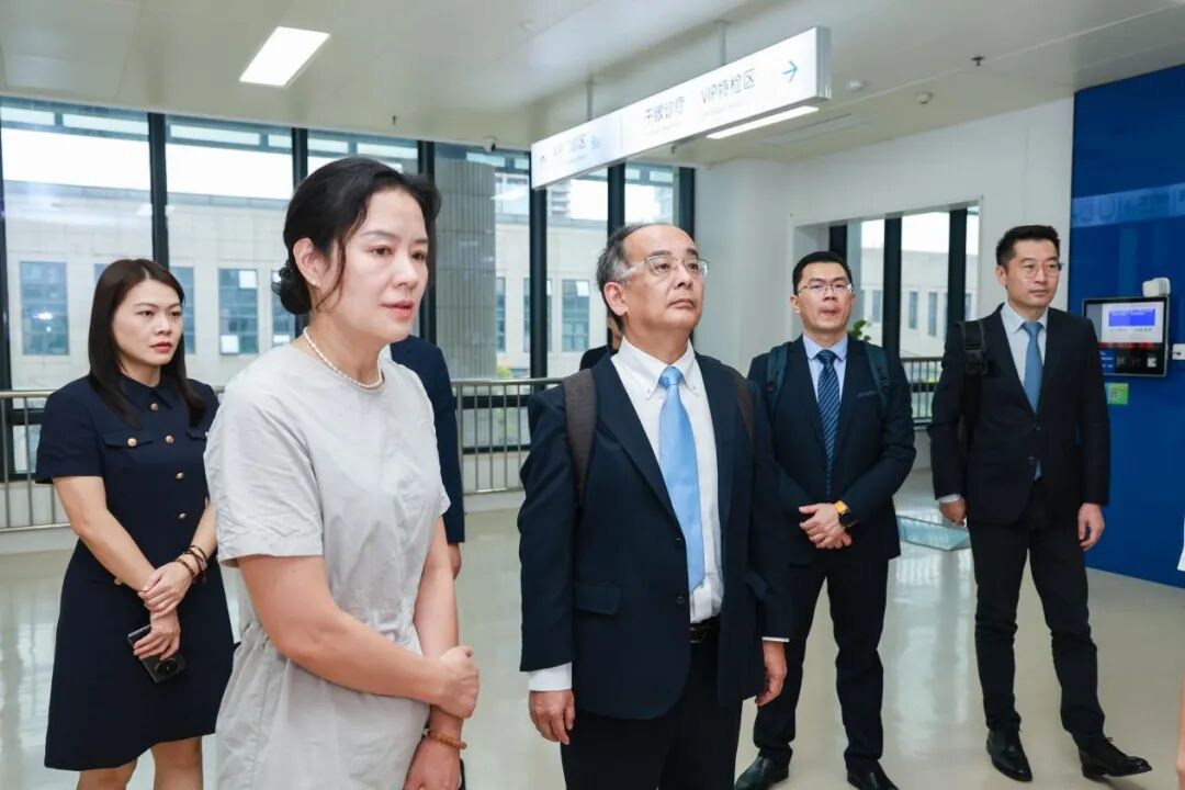 长谷川总经理对华厦眼科的诊疗实力予以高度认可并表示