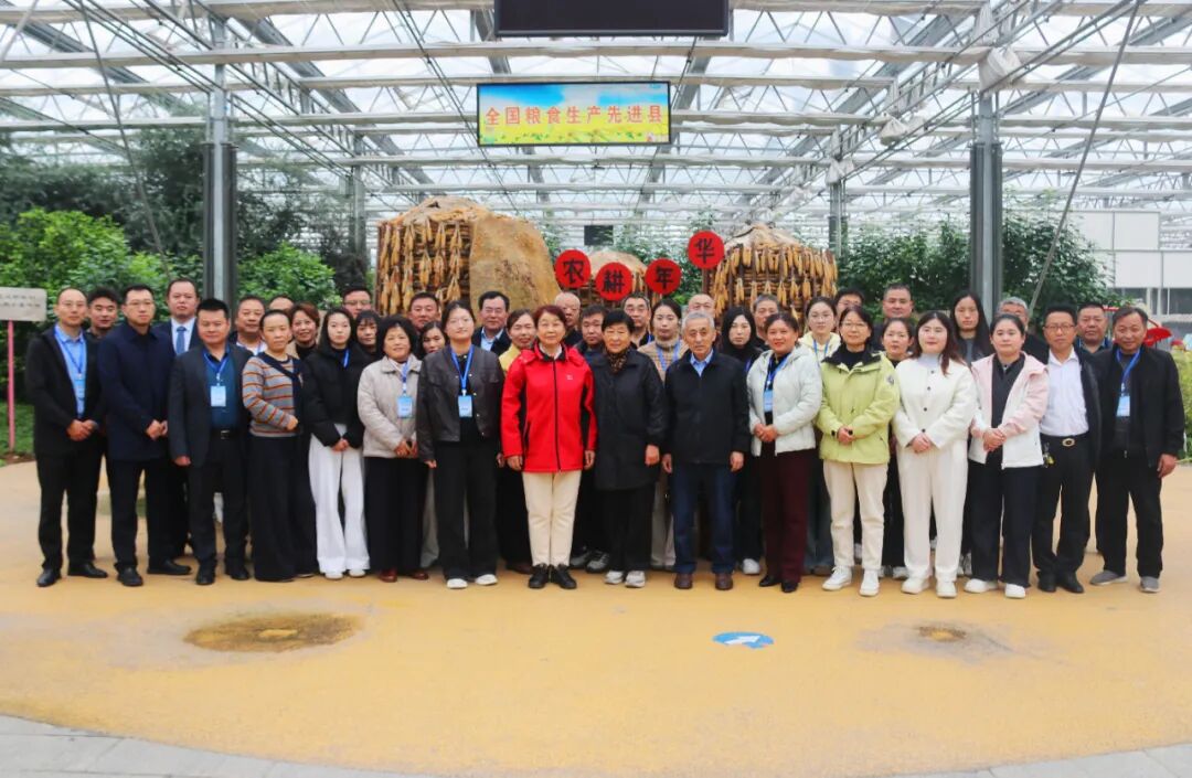 活动最终在热烈融洽、意犹未尽的氛围中圆满落幕