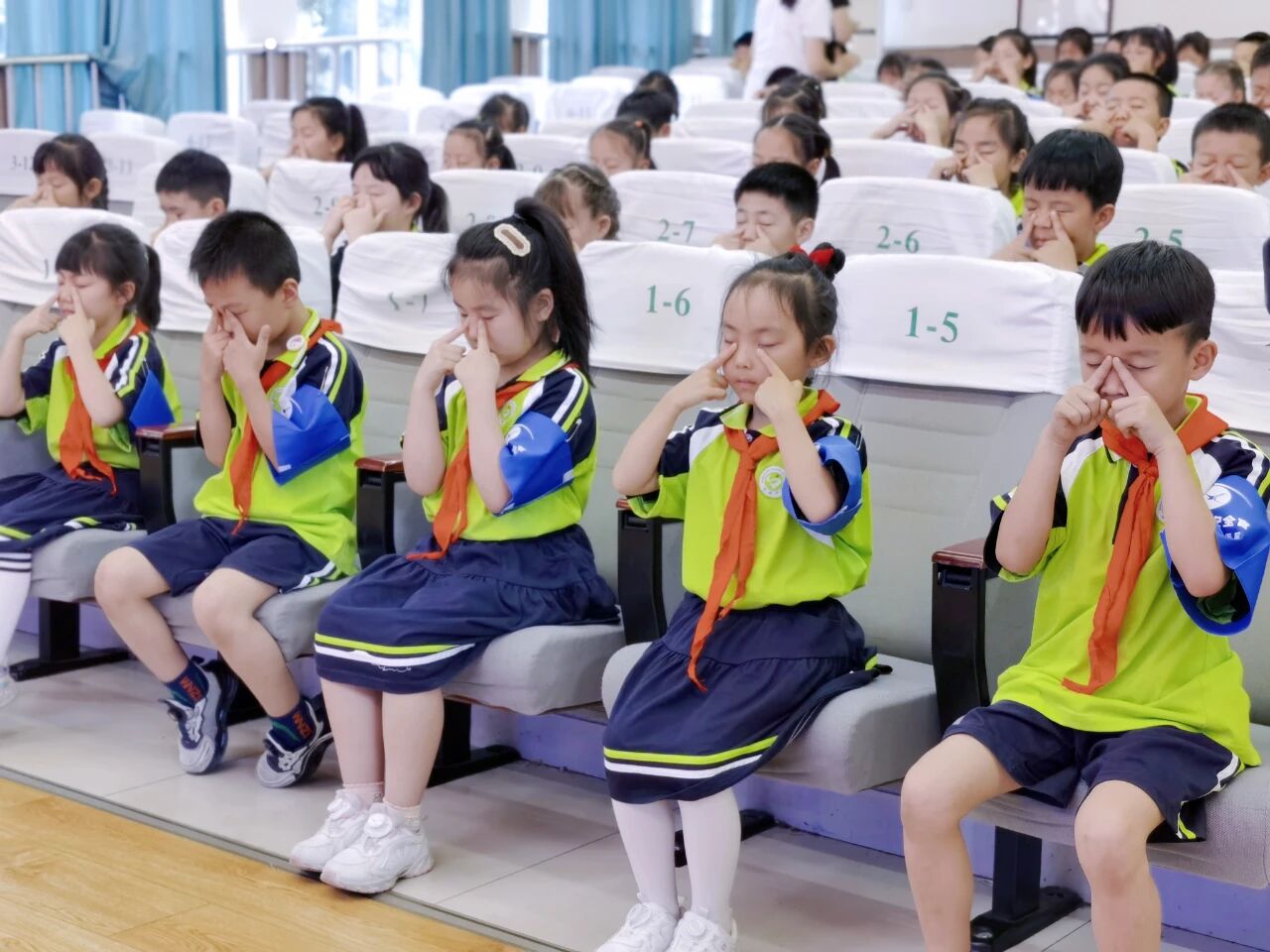 近防365·瞳爱伴我行