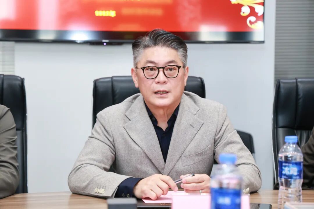 林国樑总裁对华厦眼科长期的信任与支持致以衷心的感谢