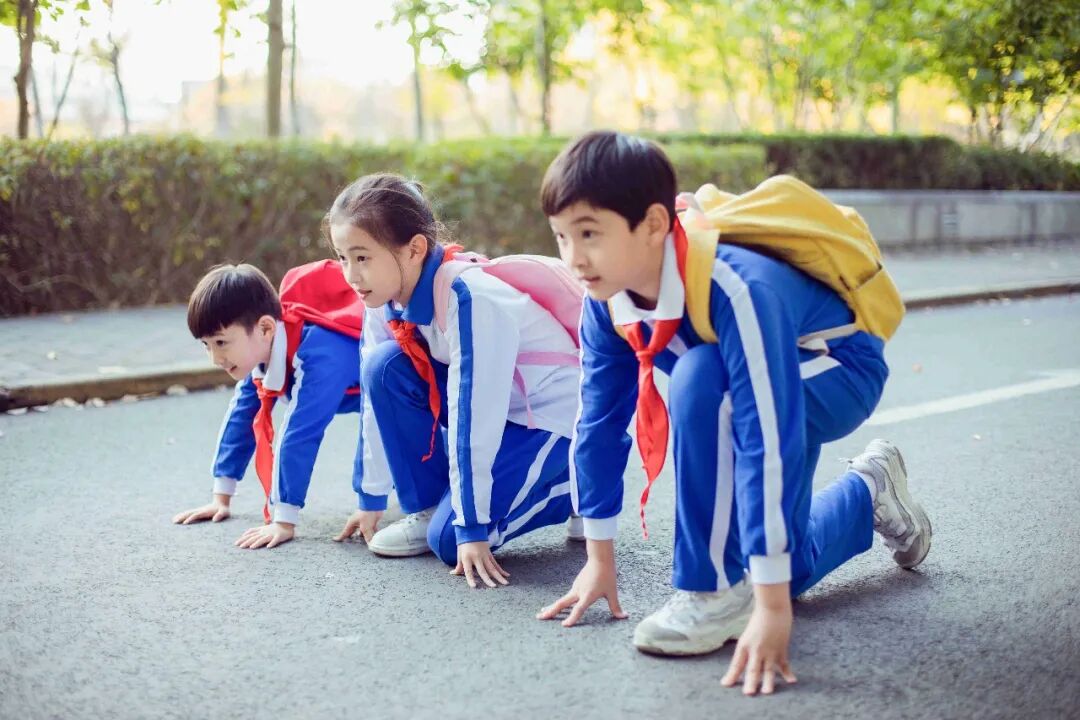 合肥华厦名人眼科 | 青少年儿童如何预防、治疗近视?这10个问题家长必看!