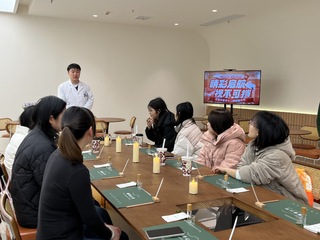 宜昌华厦屈光科贾清泉医生以通俗易懂的语言，为大家介绍了ICL手术的相关知识与术后注意事项